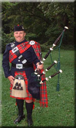 click bagpiper image to enlarge